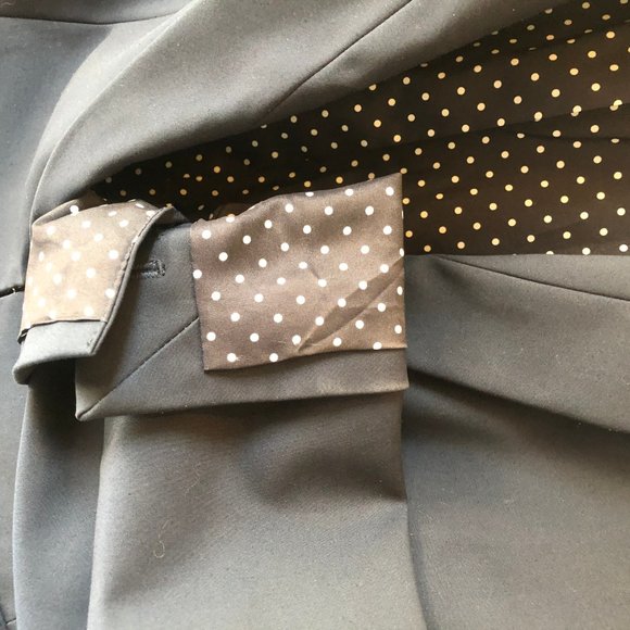 Woman's Ann Taylor Blazer - Picture 4 of 4